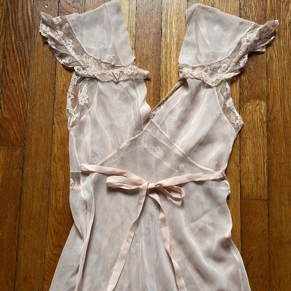 Light Pink Vintage Slip - Picture 3 of 7